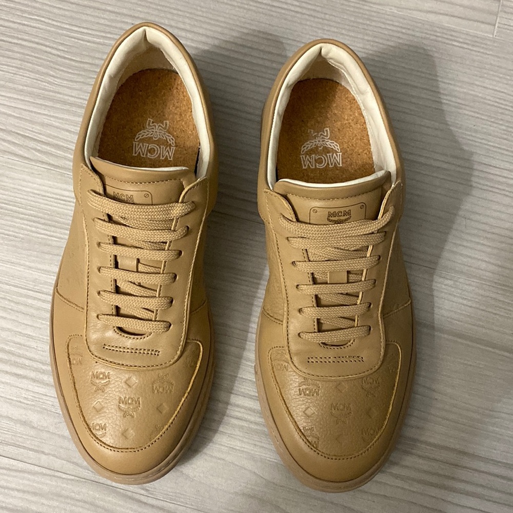 Men’s mcm sneakers. Men’s 40. Runs big